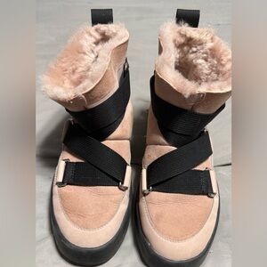 Woman’s Uggs